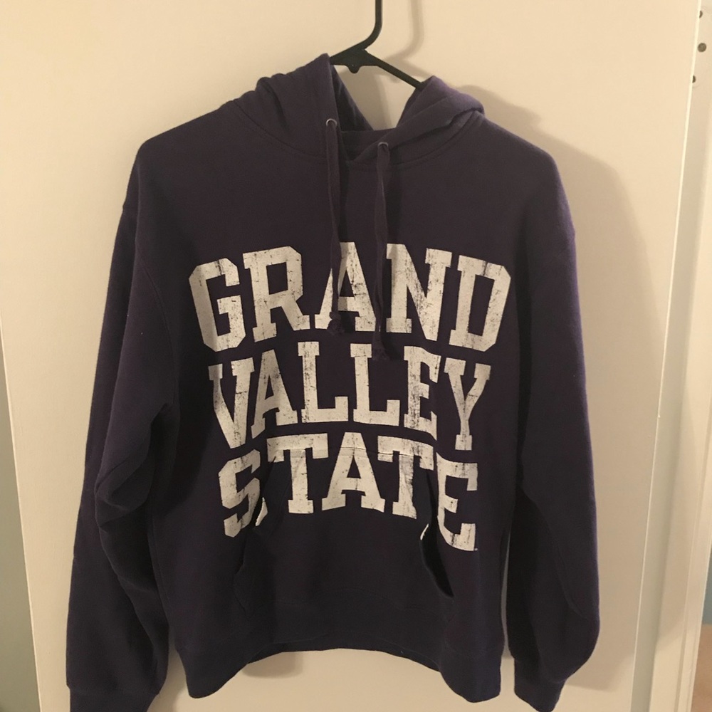 Grand valley state sweatshirt small